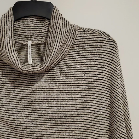 Cowl neck wrap across lightweight striped long sleeve sweater top Small - Picture 7 of 8